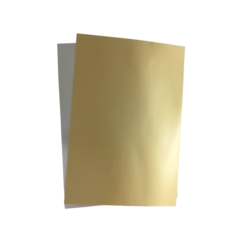 Papier cartonné doré mat