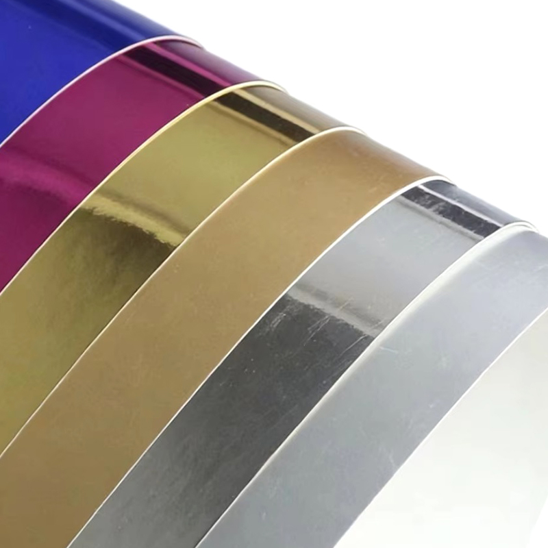Papier cartonné argent brossé